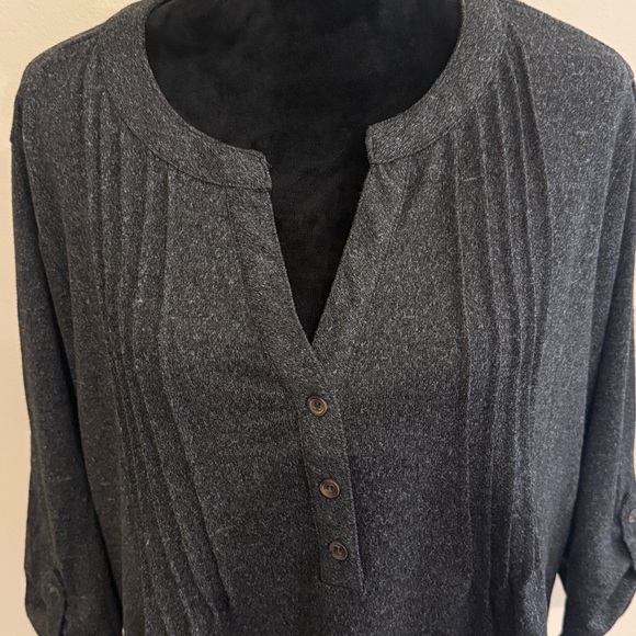 Women's Dark Gray Button-Up Top Size 2X - Picture 2 of 4